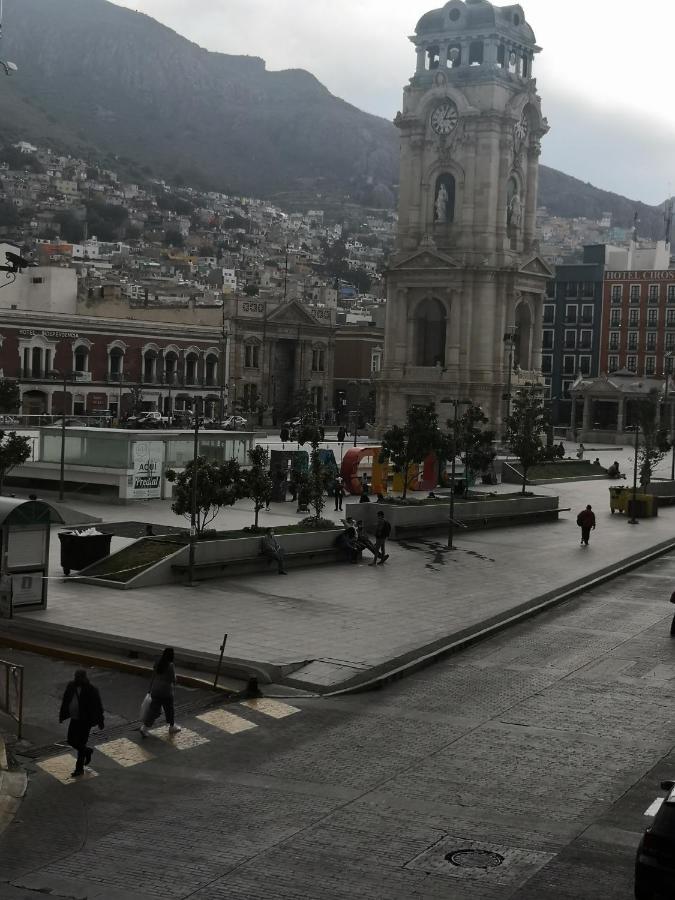 Hotel De Los Banos Pachuca Bagian luar foto