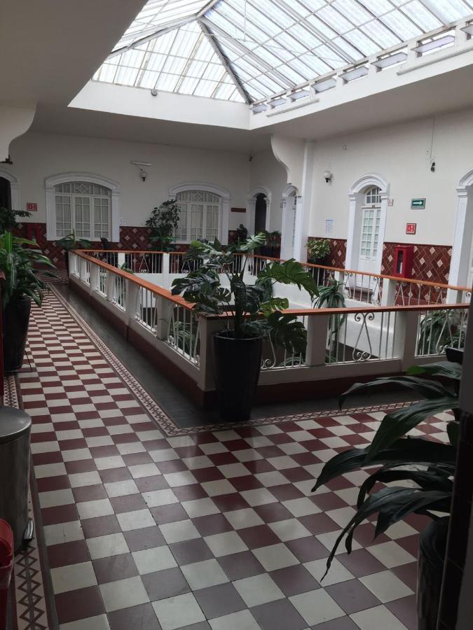 Hotel De Los Banos Pachuca Bagian luar foto