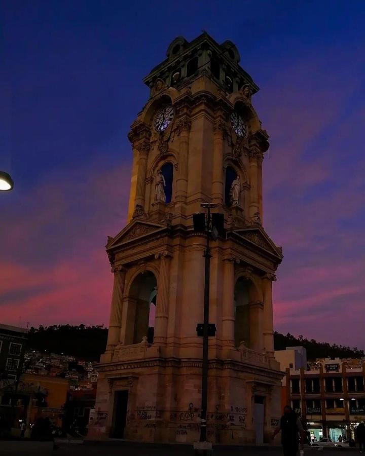 Hotel De Los Banos Pachuca Bagian luar foto