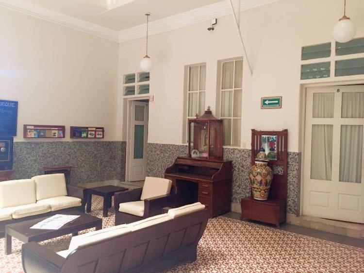 Hotel De Los Banos Pachuca Bagian luar foto