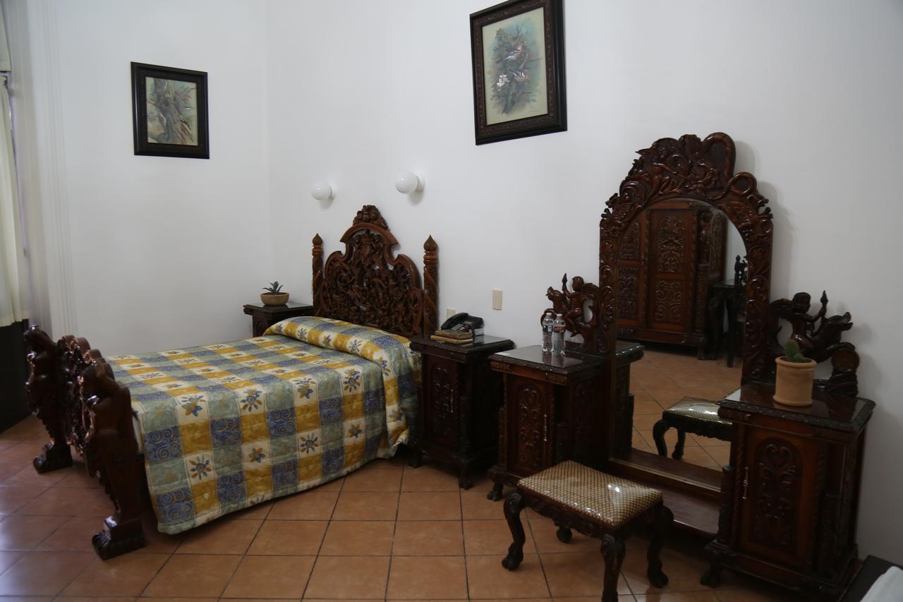 Hotel De Los Banos Pachuca Bagian luar foto