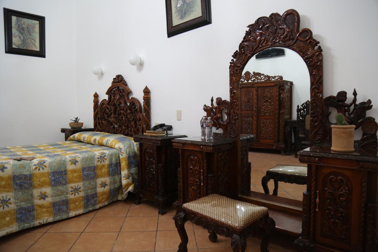 Hotel De Los Banos Pachuca Bagian luar foto