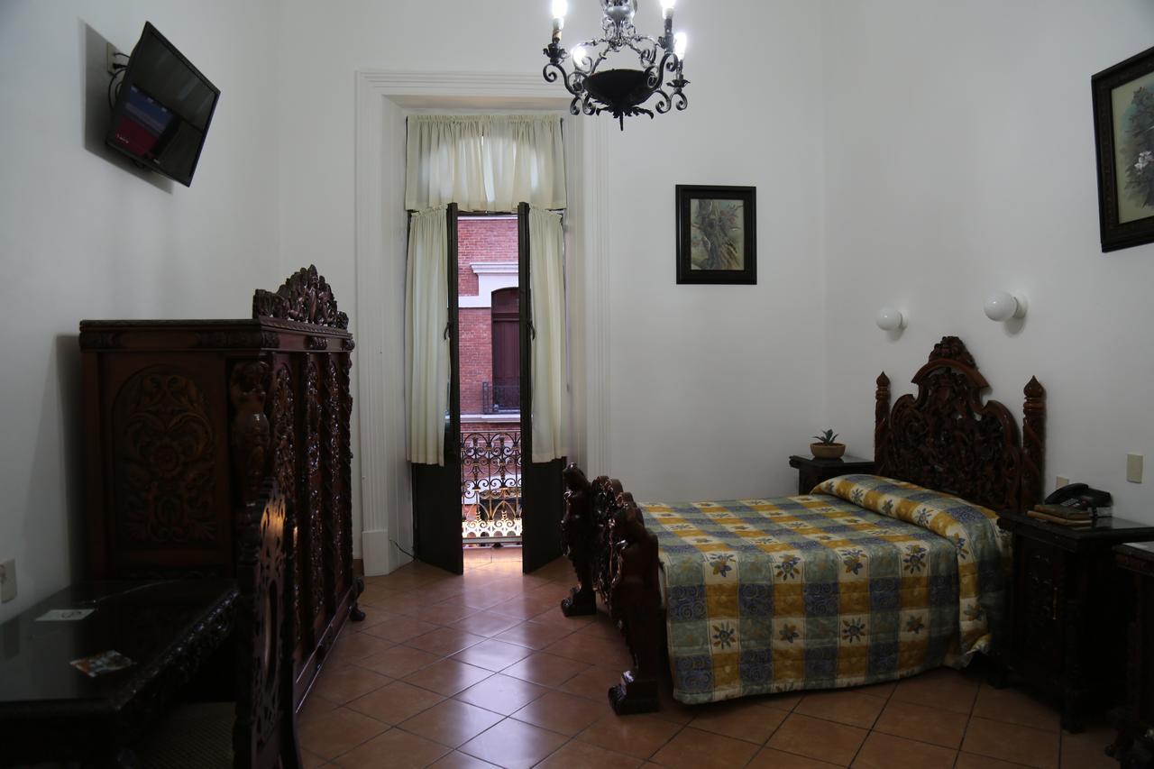 Hotel De Los Banos Pachuca Bagian luar foto
